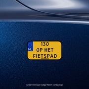 3x 130 Op Het Fietspad Kentekenplaatstickers – formaatvoorbeeld